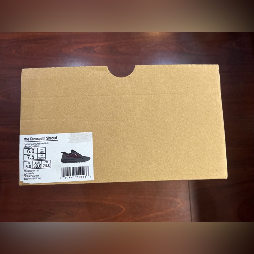 Vans MTE Crosspath Shroud Shoes Mens 6 / Womens 7.5 Black Pink Hike New HALF BOX - Picture 16 of 16